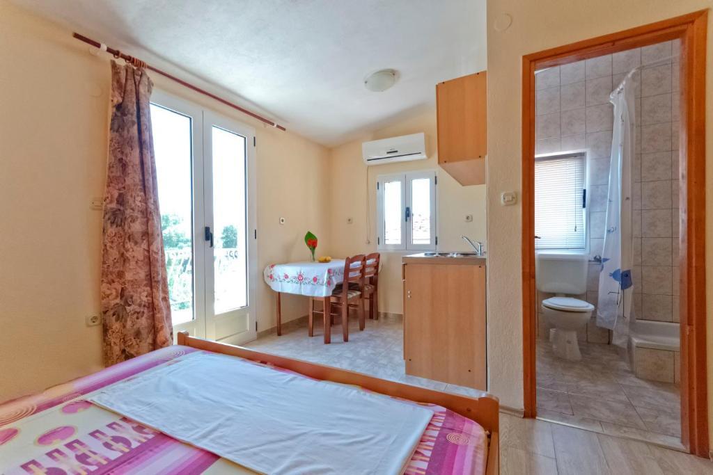 Apartments Jerkovic Stari Grad  Oda fotoğraf